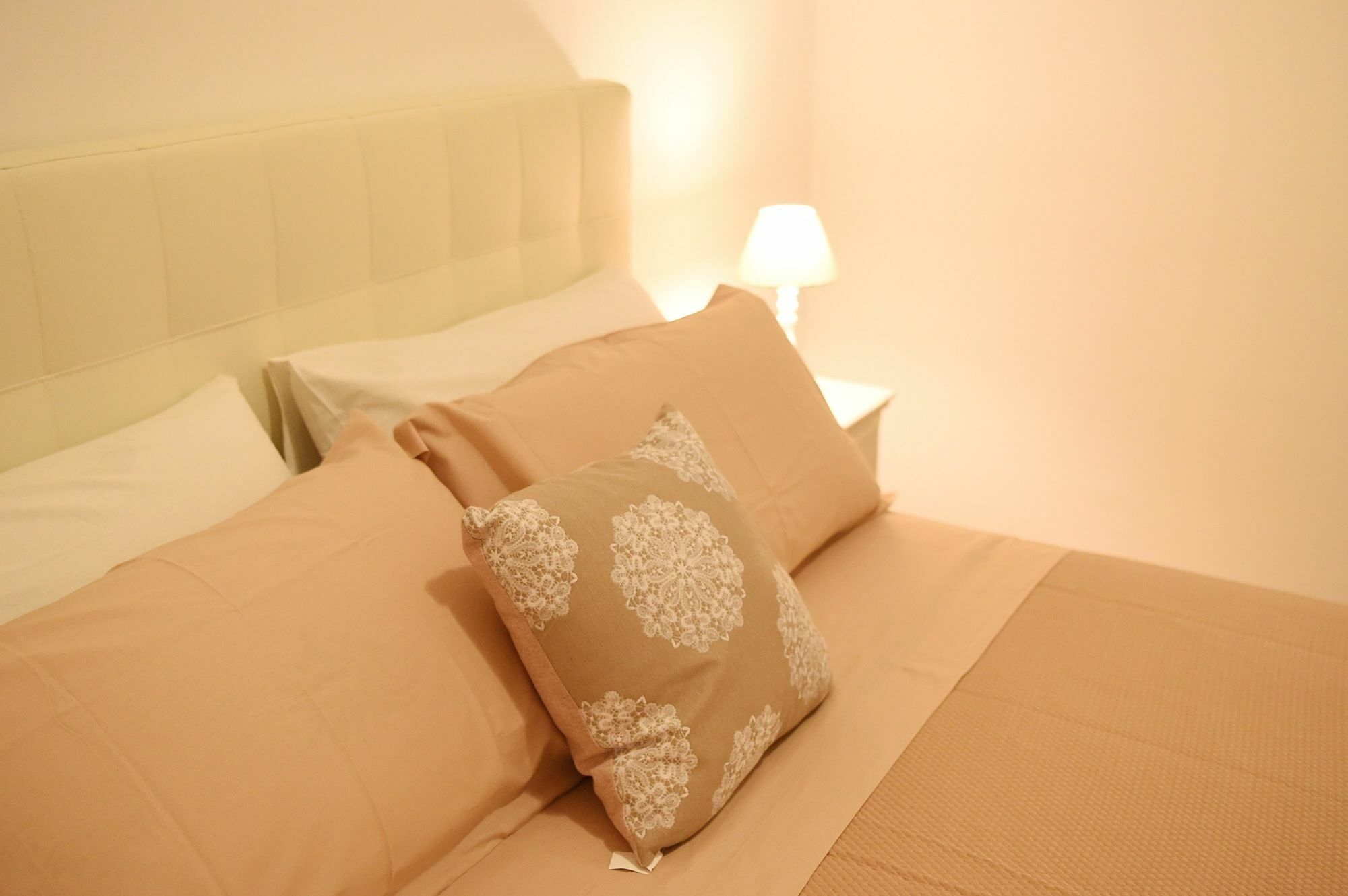B&B Bonnes Suites ナポリ エクステリア 写真