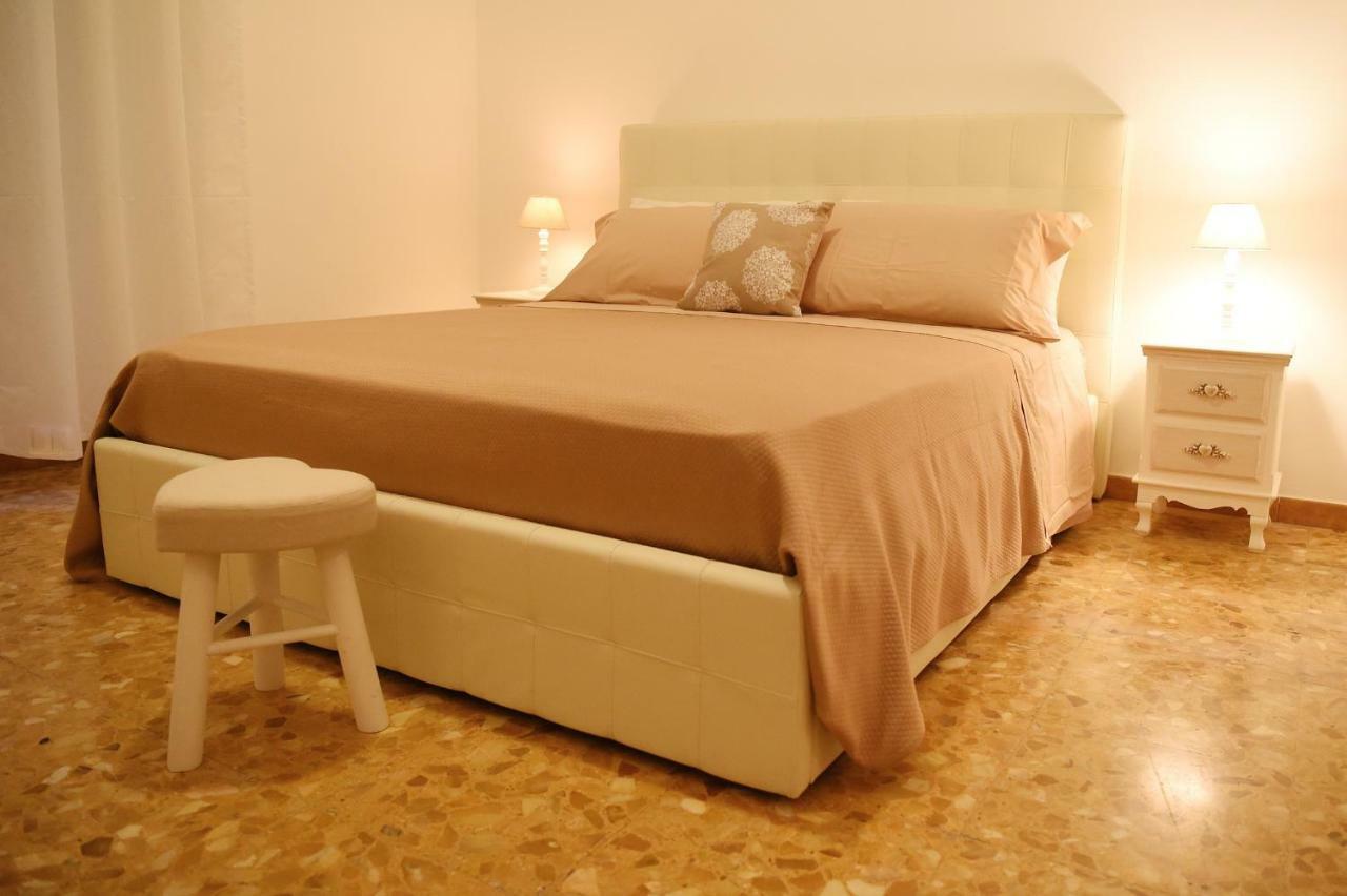 B&B Bonnes Suites ナポリ エクステリア 写真
