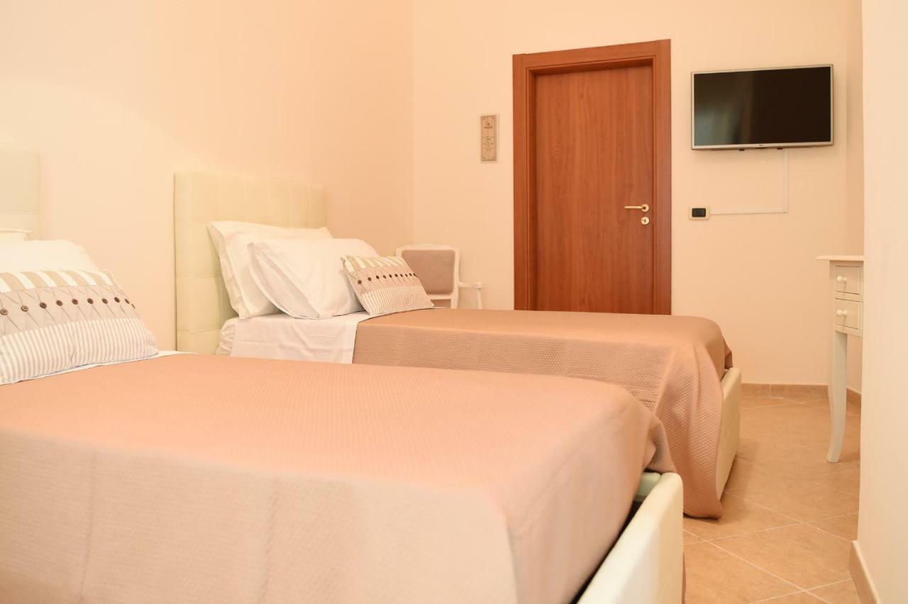 B&B Bonnes Suites ナポリ エクステリア 写真