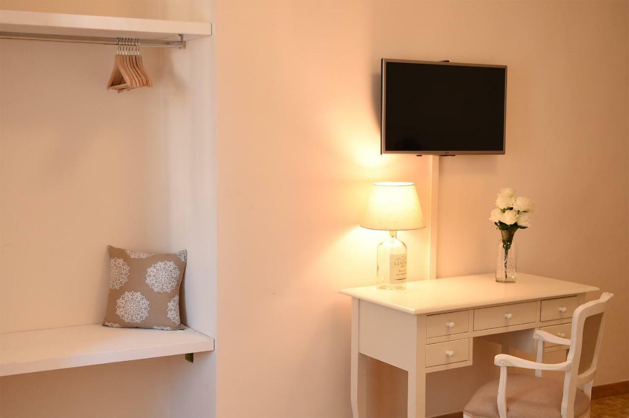 B&B Bonnes Suites ナポリ エクステリア 写真