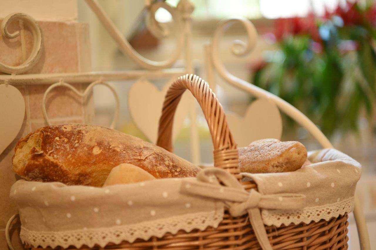 B&B Bonnes Suites ナポリ エクステリア 写真